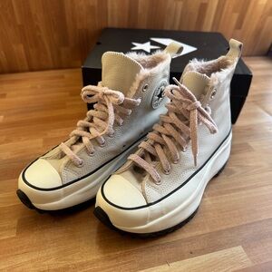 Converse Run Star Hike Hi "Cozy Club" platform sneakers 7 men's 8.5 women's